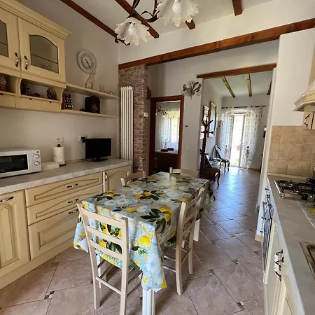 A Casa Di Nonna Elza Апартаменты Специя