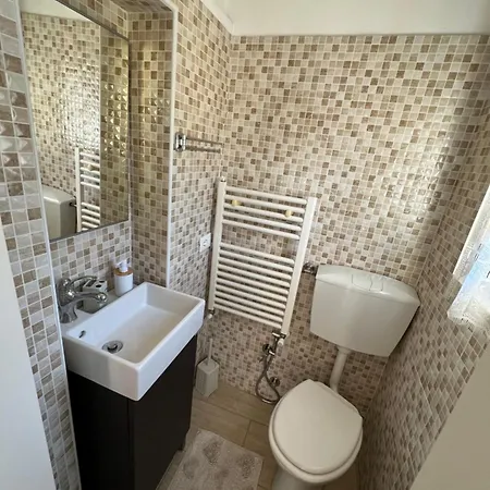 A Casa Di Nonna Elza Апартаменты *