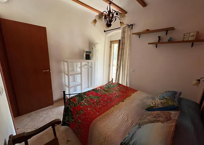 Lejlighed A Casa Di Nonna Elza