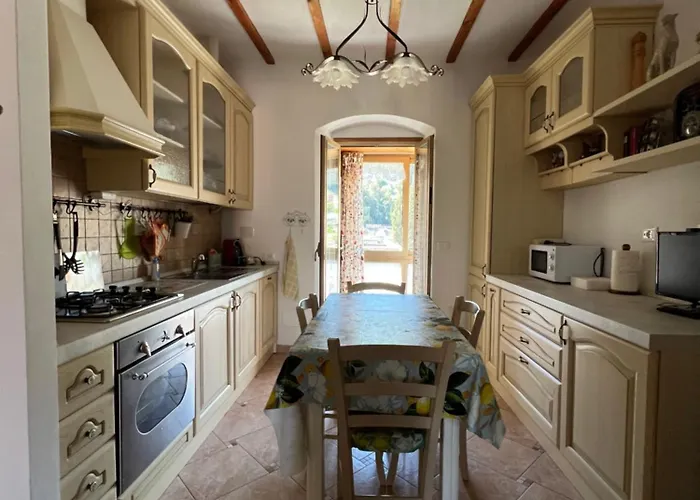 Lejlighed A Casa Di Nonna Elza *