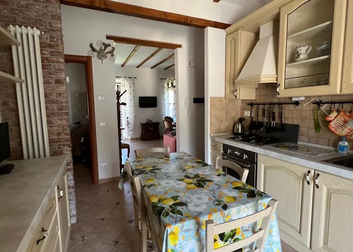 Lejlighed A Casa Di Nonna Elza *