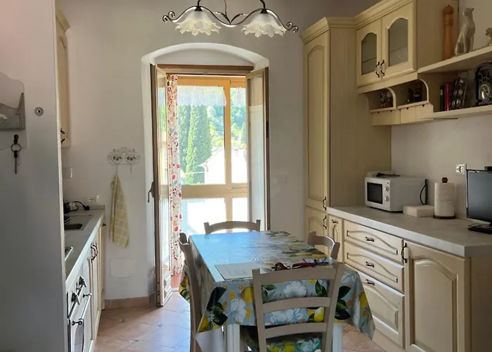 A Casa Di Nonna Elza * La Spezia